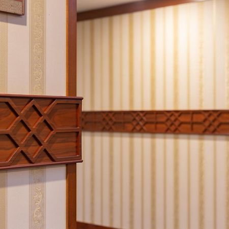 Cristal Erbil Hotel Екстериор снимка A detail of a shoji