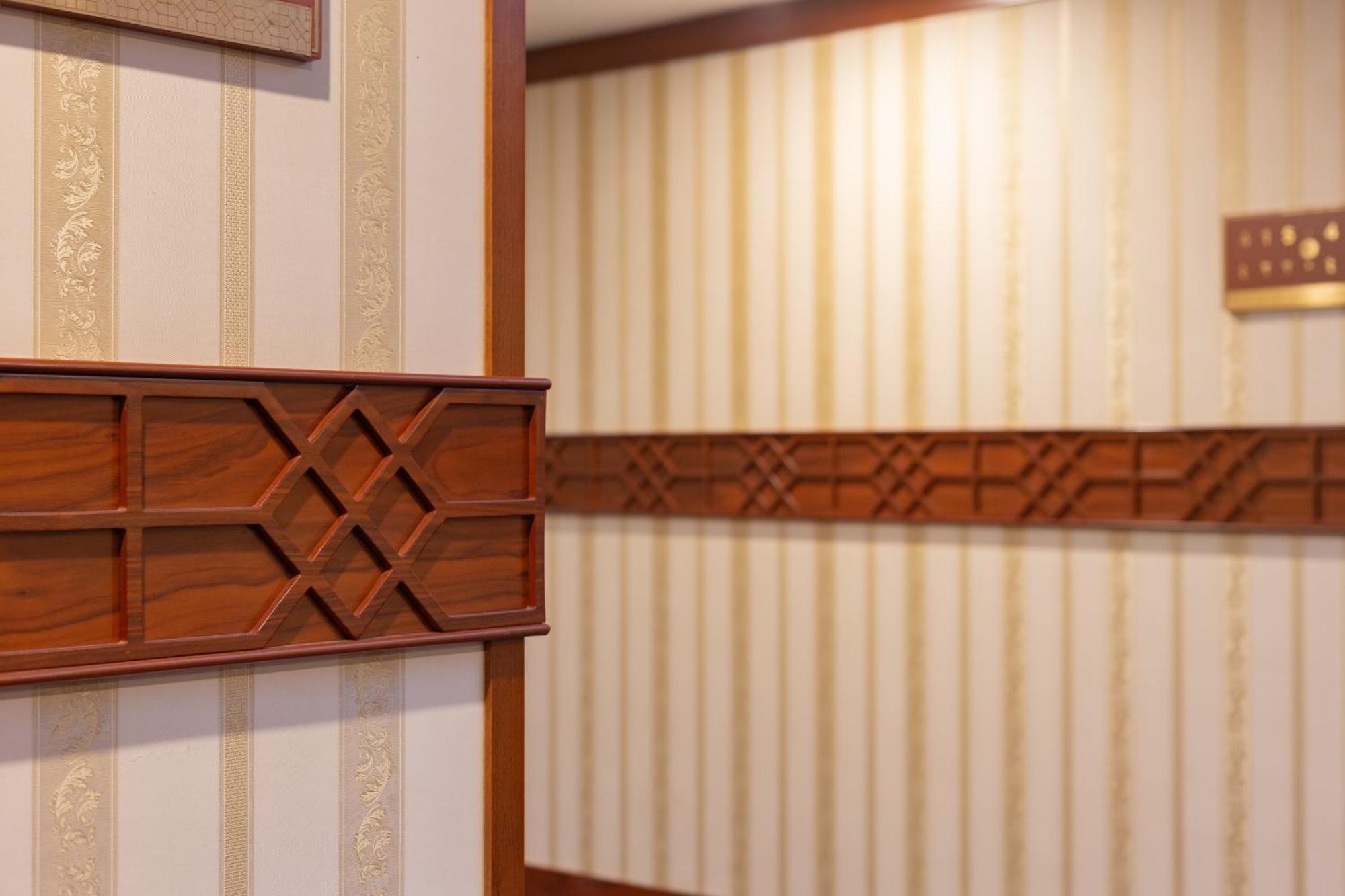 Cristal Erbil Hotel Екстериор снимка A detail of a shoji