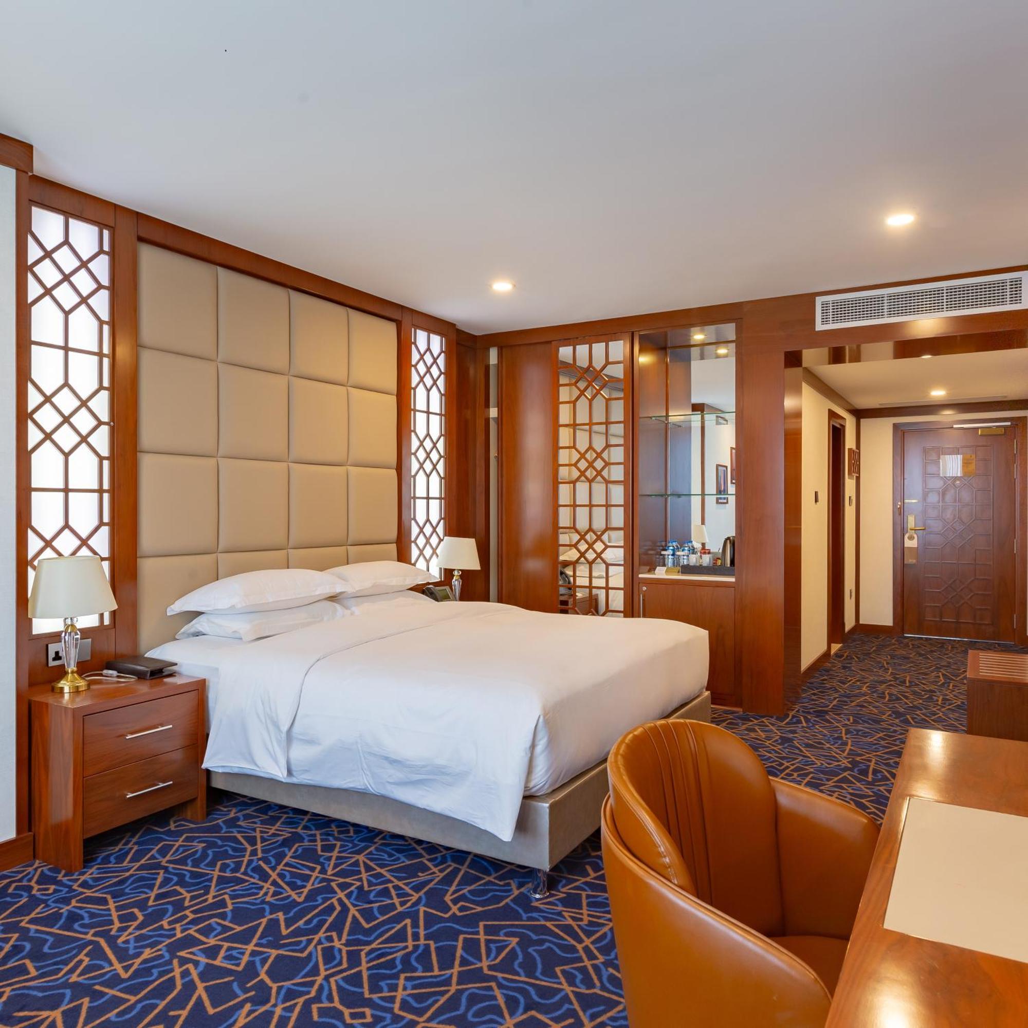 Cristal Erbil Hotel Екстериор снимка Suite