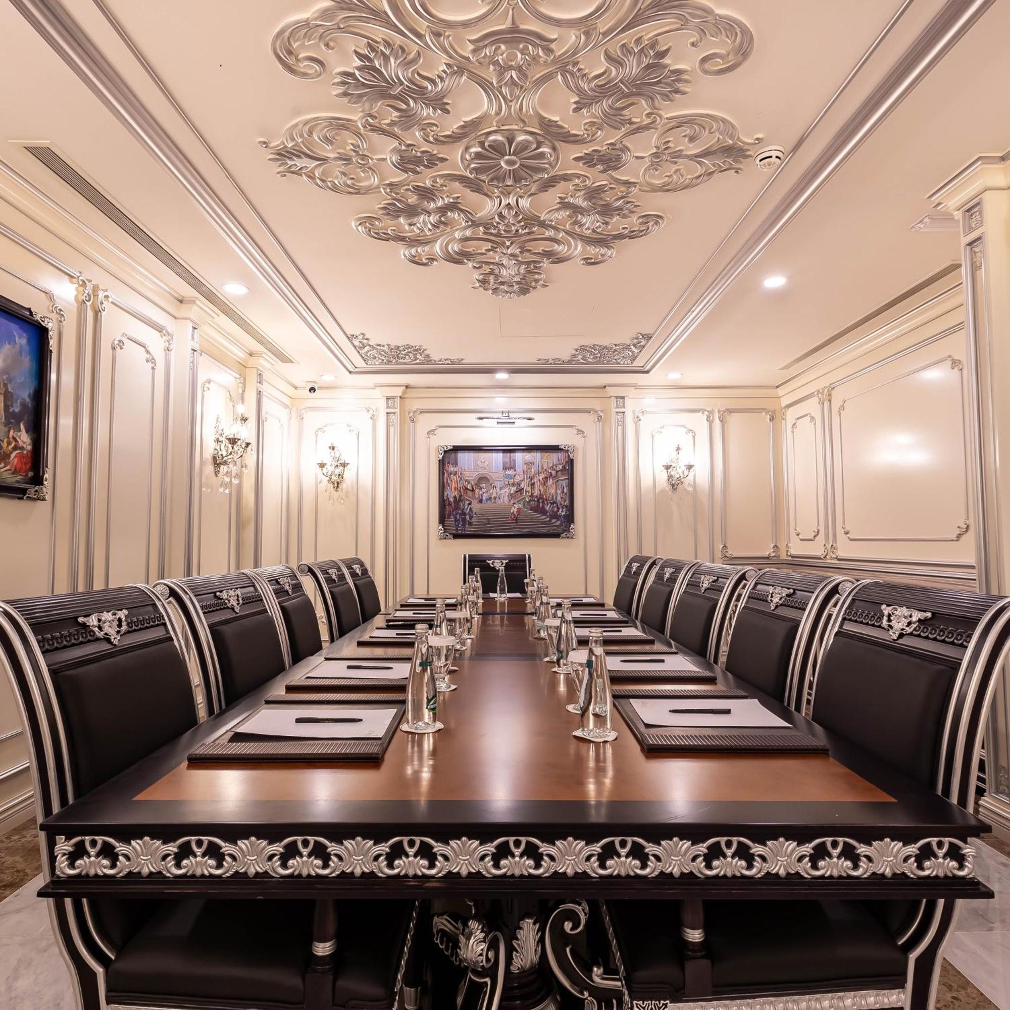 Cristal Erbil Hotel Екстериор снимка The boardroom of the hotel