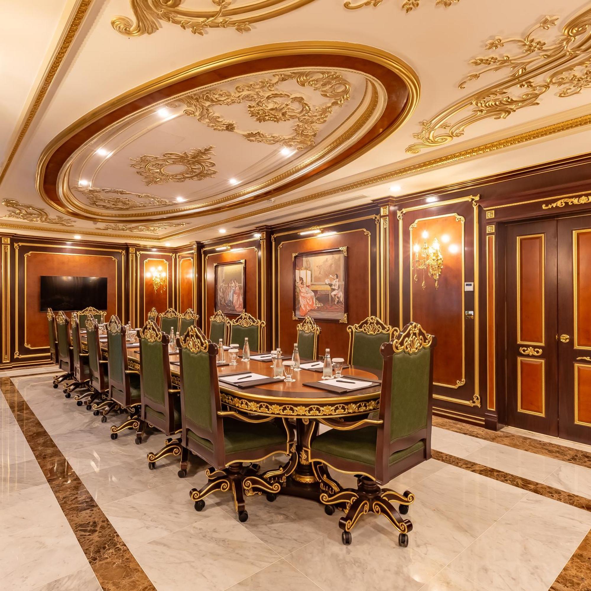 Cristal Erbil Hotel Екстериор снимка The boardroom of the Presidential Palace